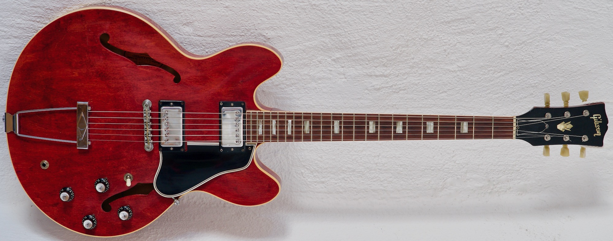 A Gibson ES-335TDC from 1966